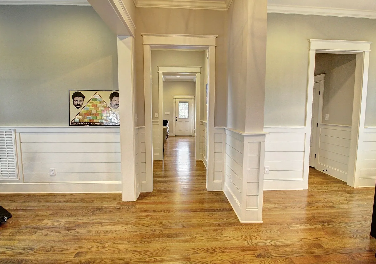Price Reduced! Beautifully Spacious 3bd/2.5ba Home Just Minutes from Downtown Durham with Fenced-... — Photo 4