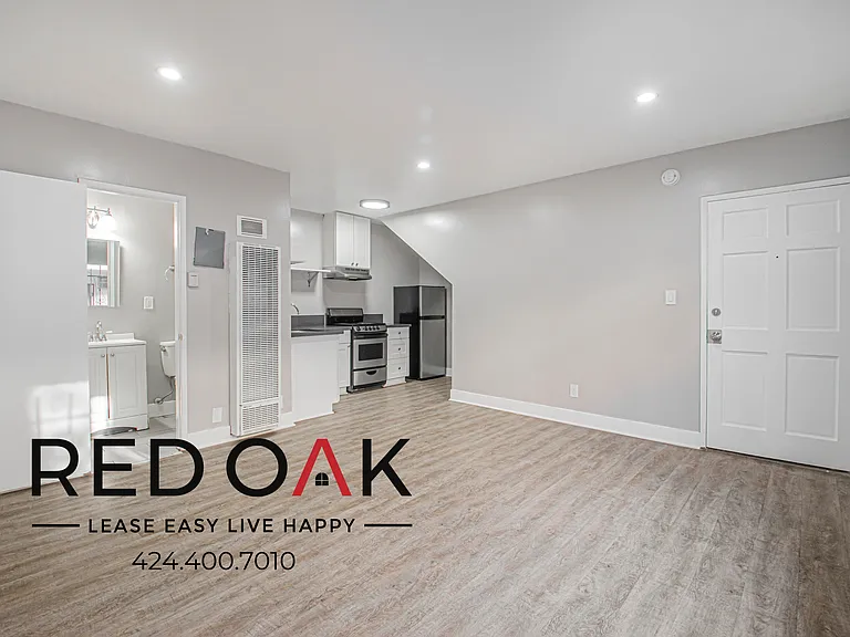 5632 Harold Way #4 — Photo 1