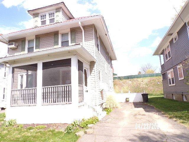 2nd image of 39 Park Ave