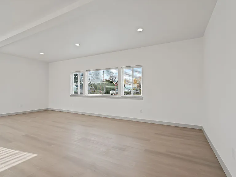 801 N 24th Ave #A — Photo 17
