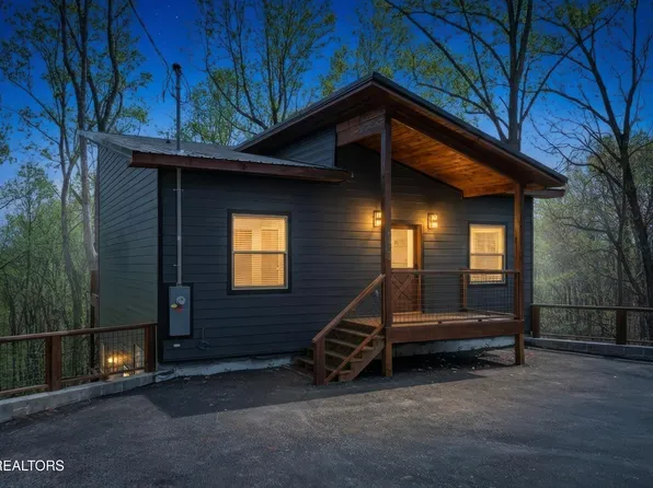 640 Carter Plz, Gatlinburg, TN 37738