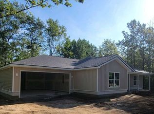 65 Hummingbird Ln, Jesup, GA 31545
