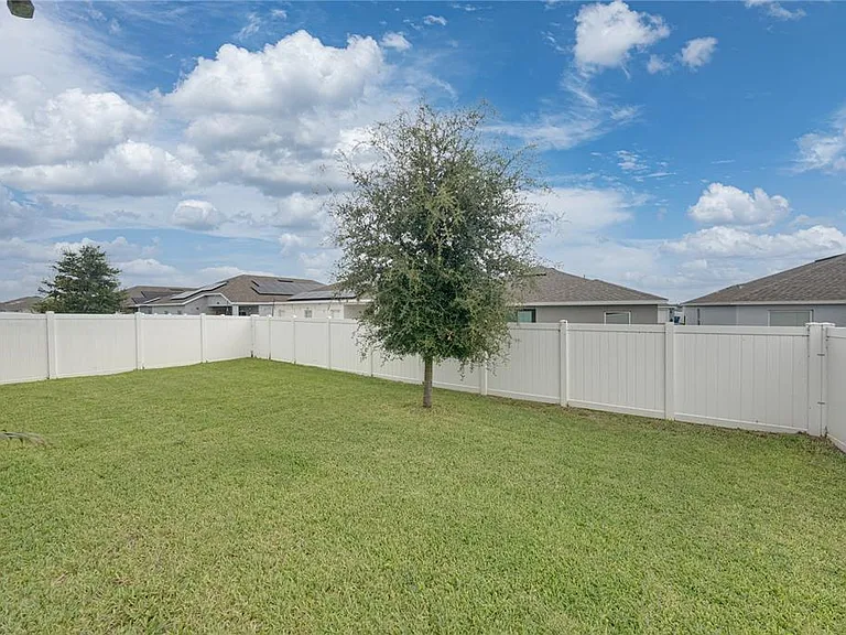 2235 Pigeon Plum Dr — Photo 37