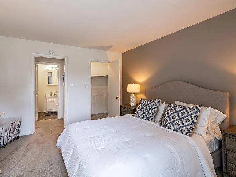 Country Village Apartment Homes — Photo 10