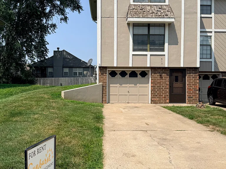 517 NW 3rd St #517 — Photo 1