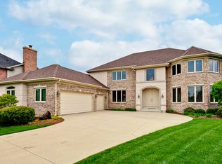 1815 Cascade Dr, Vernon Hills, IL 60061