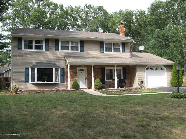 410 Brentwood Pl photo 1
