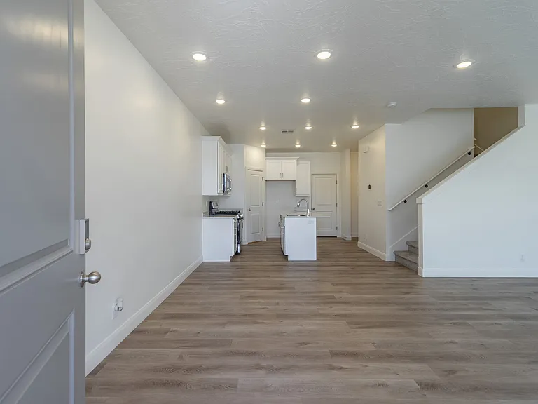 6025 S Carnelian Pkwy #MAIN — Photo 14