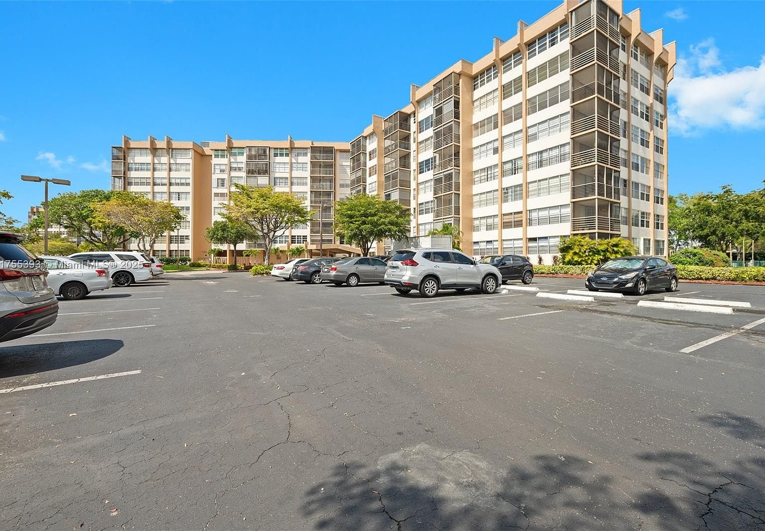 1000 Saint Charles Pl APT 603