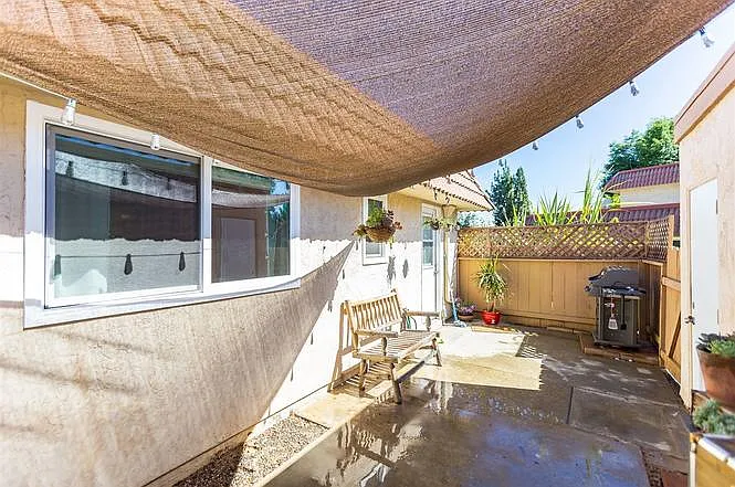 1635 Rue De Valle — Photo 20