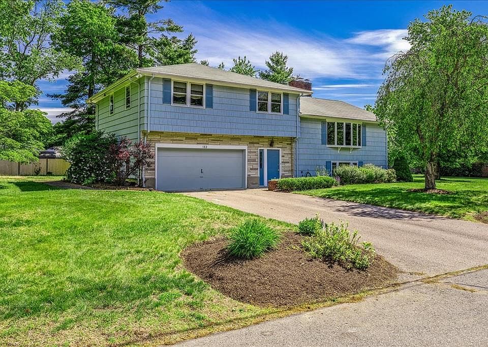 182 Plain Dr Stoughton Ma 02072 Zillow