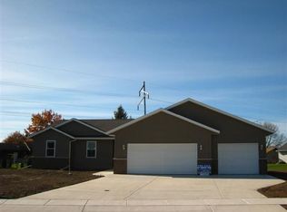 531 Bittersweet Ln, Waupun, WI 53963
