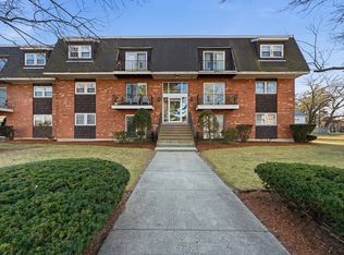 Colonial Village, Methuen, MA 01844