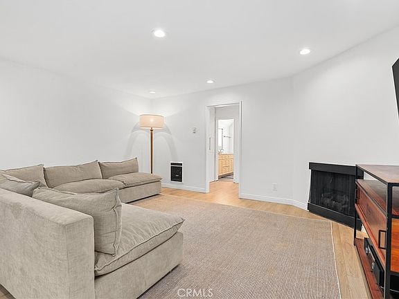 5th image of 1228 14th St APT 103