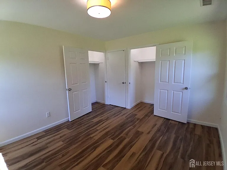 6 Flower Rd — Photo 19