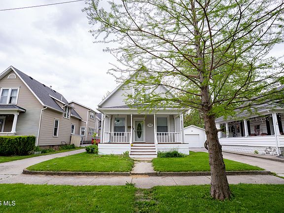 2nd image of 705 Perry St