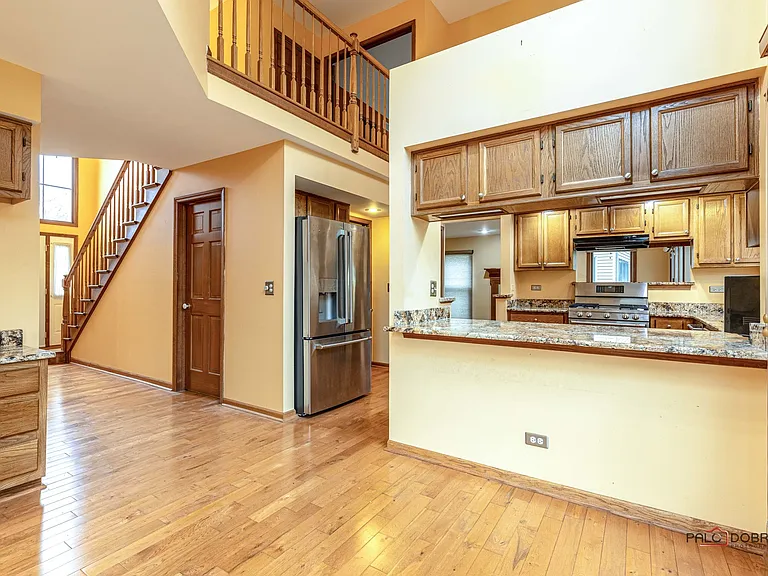 1551 Crowfoot Cir N — Photo 13