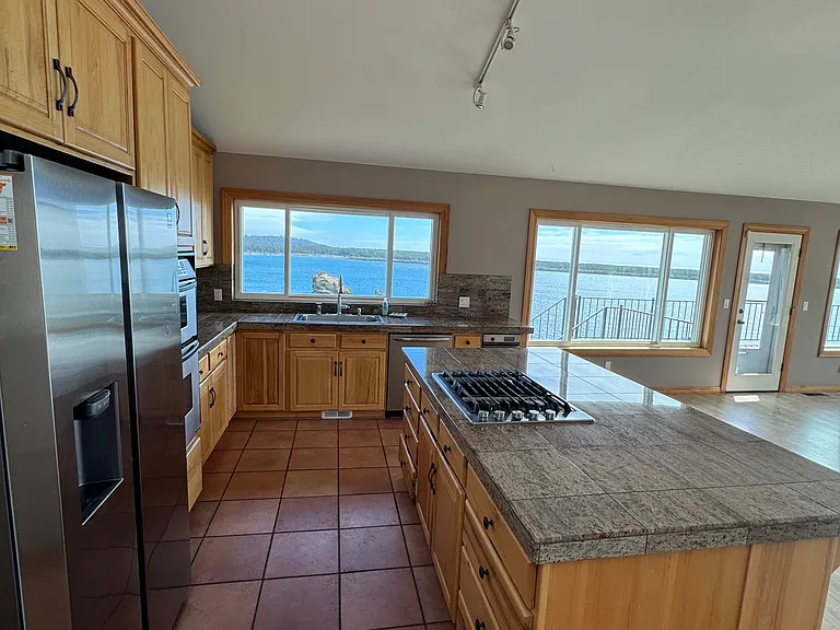 14800 Harborview Dr — Photo 15