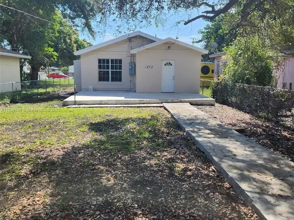 1872 NW 42nd St, Miami, FL 33142
