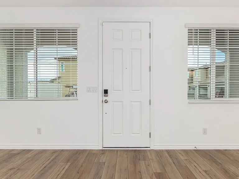 25 Barbara Ln #31 — Photo 7