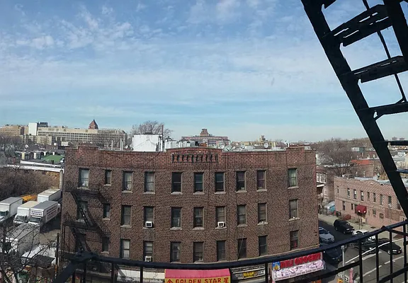 Rented by Brooklyn Vertical Inc. | media 24