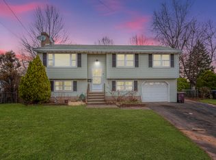 88 Mead St, New Britain, CT 06051