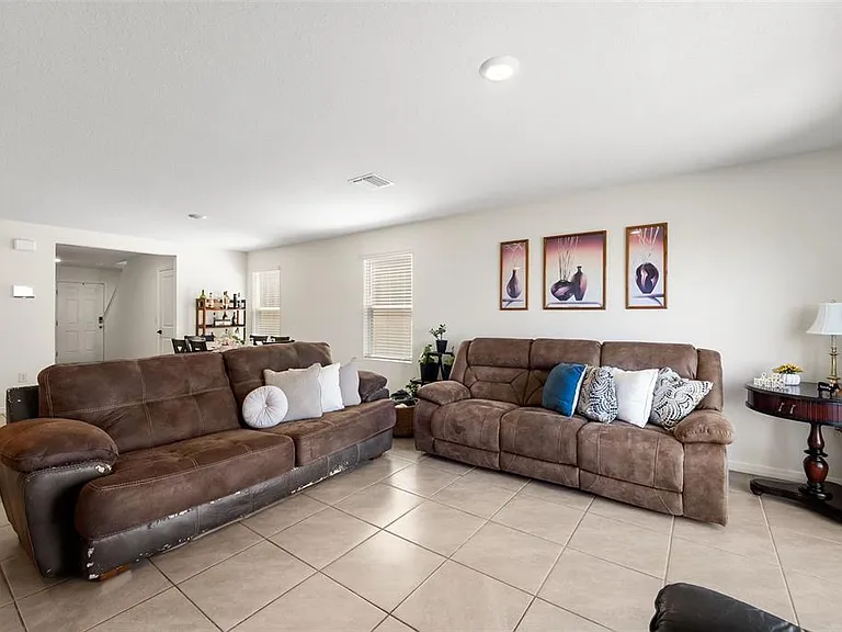 24672 NW 11th Pl — Photo 3