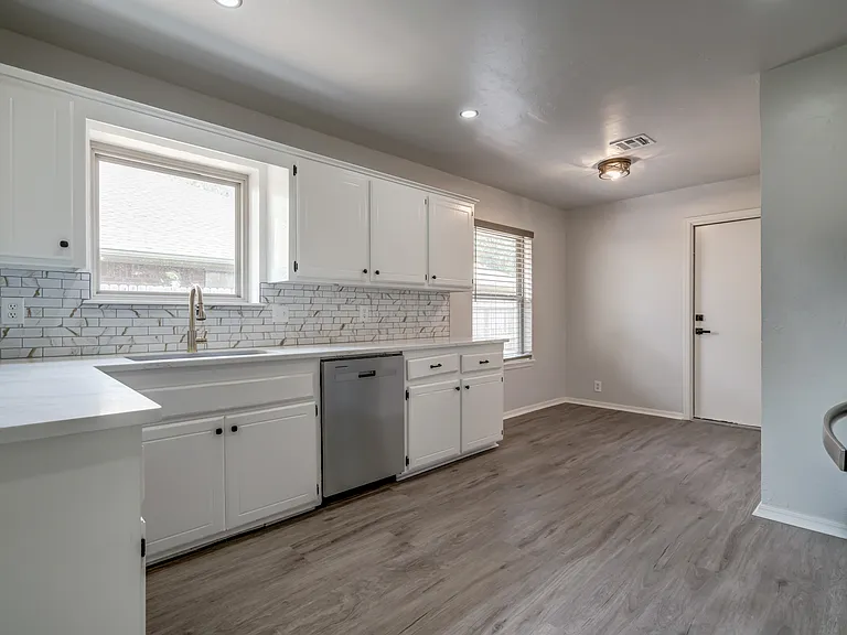 2809 Countrywood Ln — Photo 23