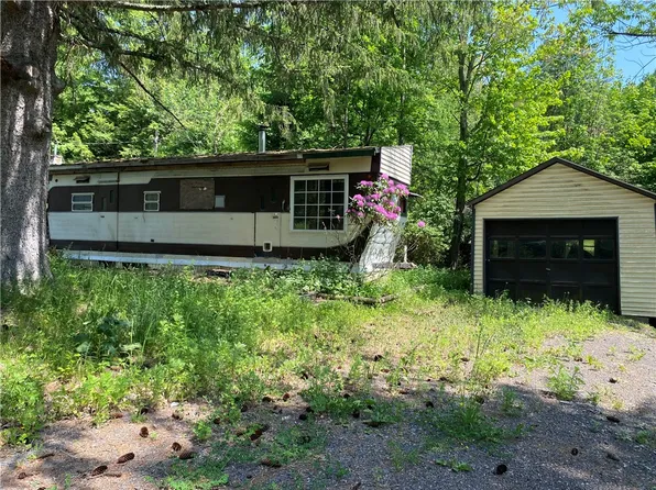 250 Winney Hill Rd #13, Oneonta, NY 13820