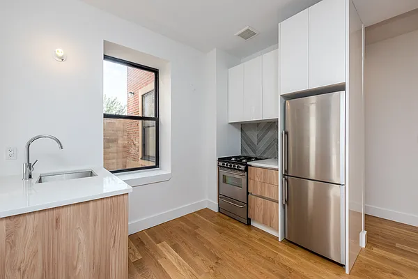 Rented by Nooklyn NYC LLC | media 30