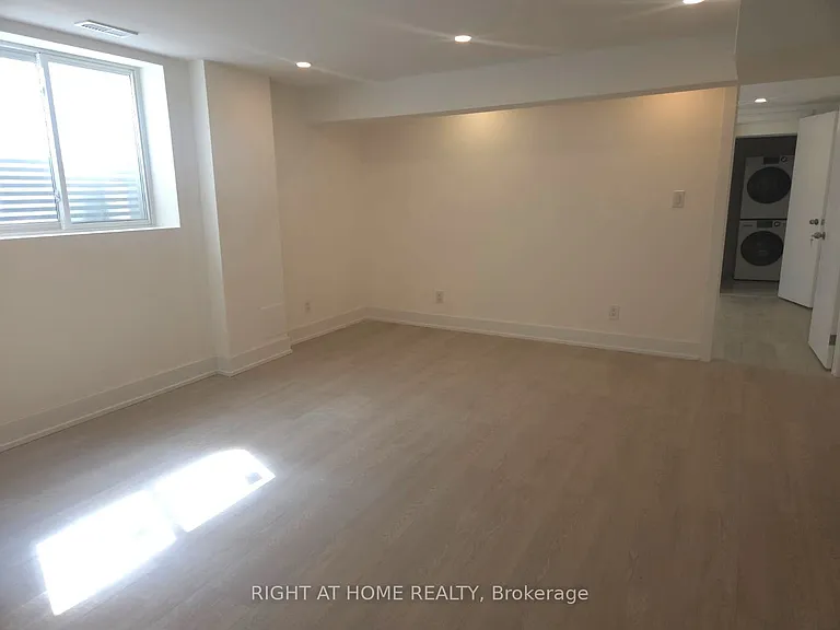13 Spring St #BASEMENT — Photo 14
