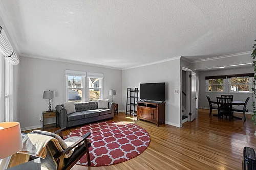 2901 Zenith Ave N Photo 1