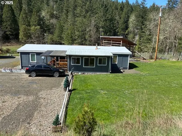 8738 Buckhorn Rd, Roseburg, OR 97470