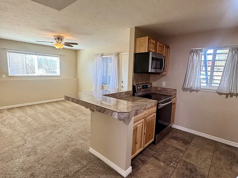 1125 Cree Dr — Photo 7