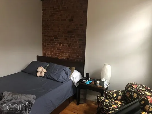 Rented by Rennit Inc. | media 21