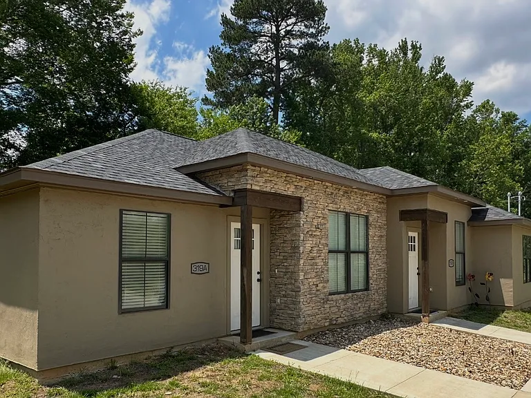319 Murphey Dr #A — Photo 1
