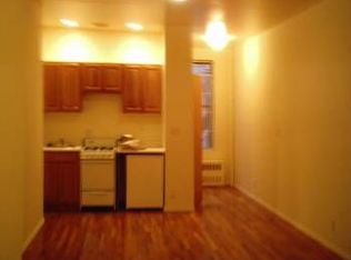 85 E 8th St, Oneida, NY 13421