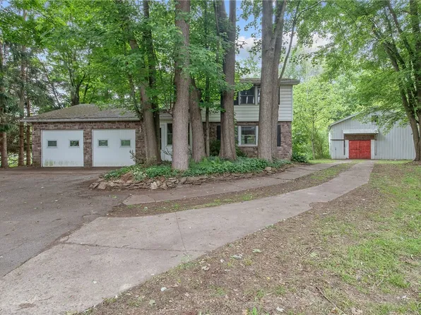 3643 Armstrong Rd, Syracuse, NY 13209