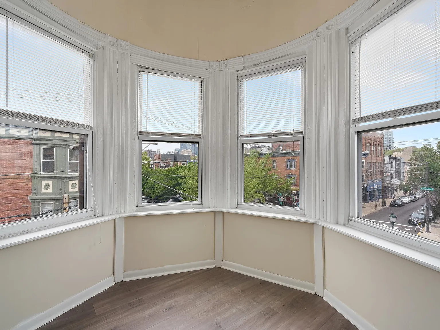 1 bed, 850 sqft, $1,442 — Photo 4