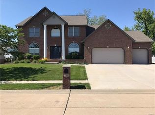 313 Ramsfield Dr, Swansea, IL 62226