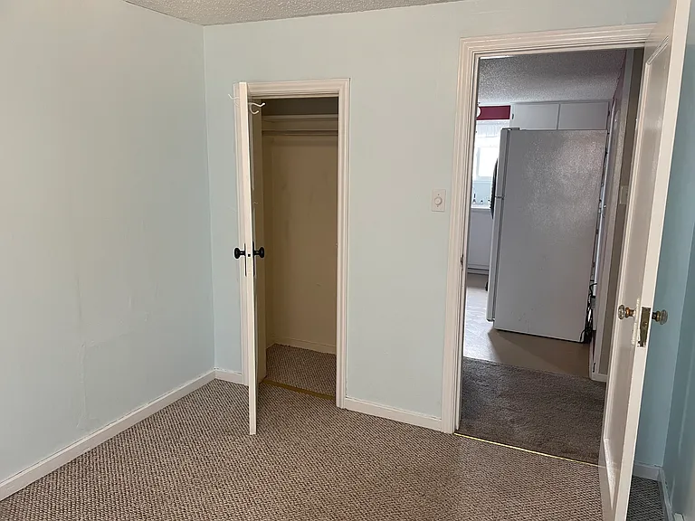 102 S Pearl St — Photo 6