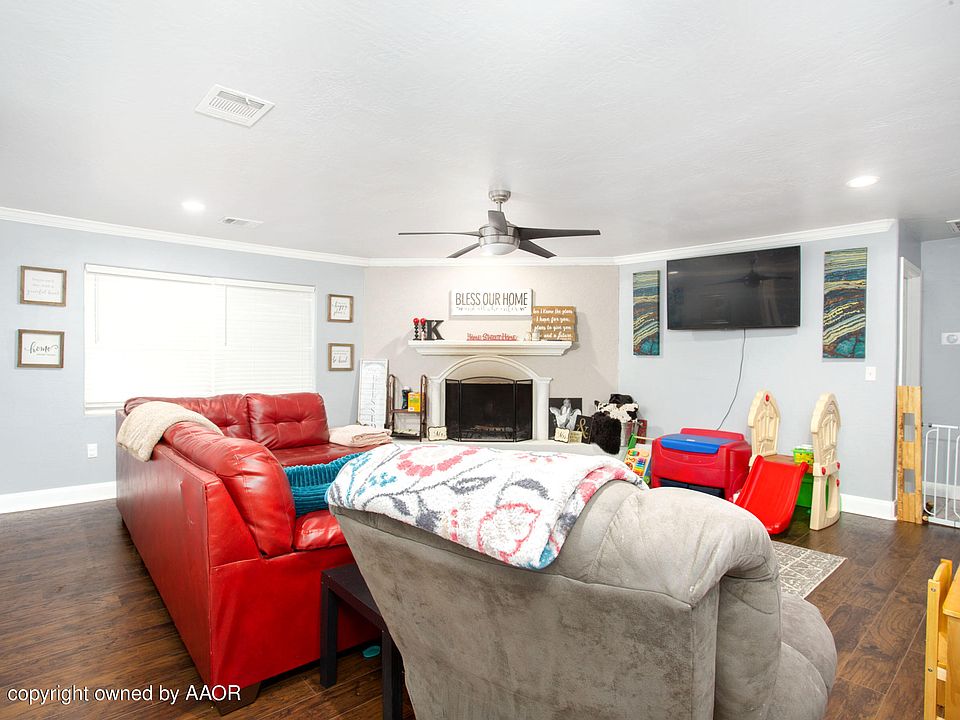 1st image of 229 Sagebrush Ave