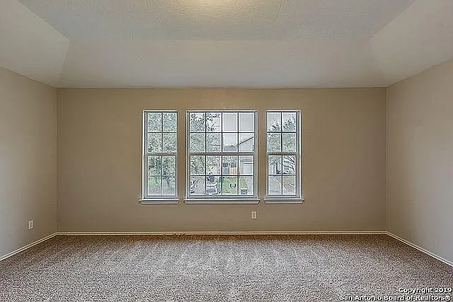 222 Hallie Cv — Photo 8