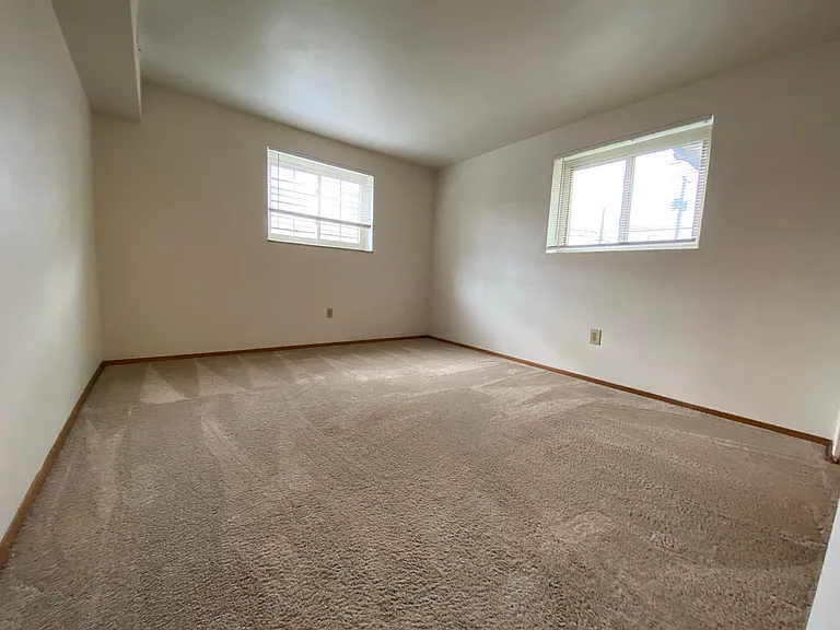 511 Freeport Rd — Photo 6