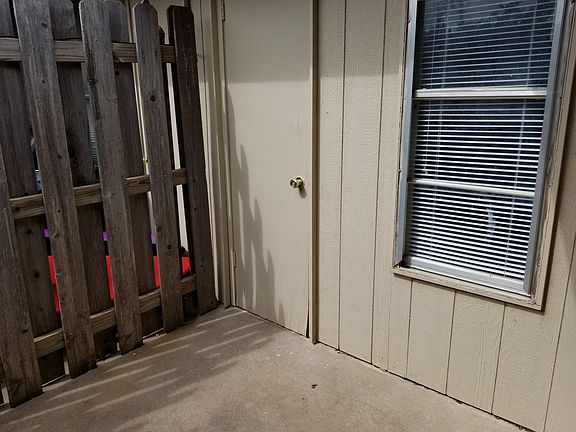 2nd image of 7931 NW Crossland Cir