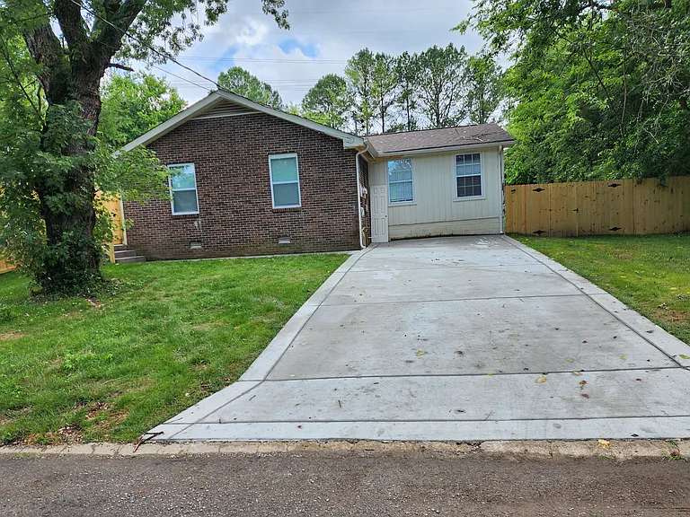 7453 George Gaines Rd — Photo 2