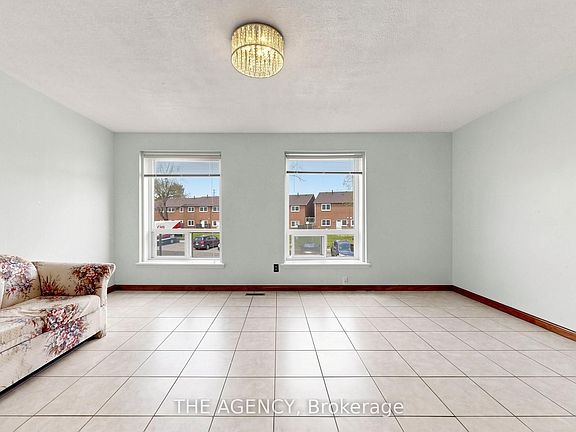 4th image of 1559 Albion Rd #33