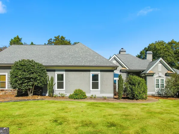 1516 Dunwoody Club Xing, Dunwoody, GA 30338