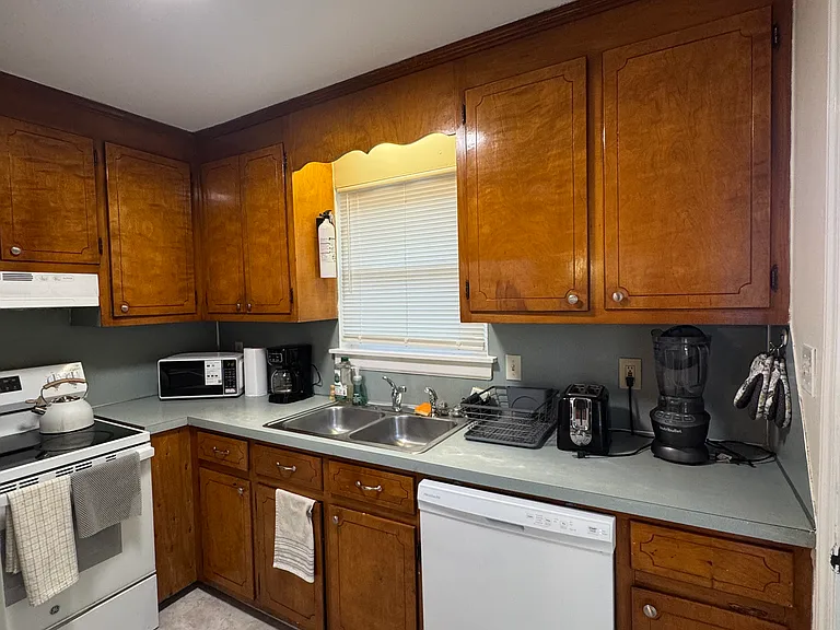 200 Parthenia Dr — Photo 19