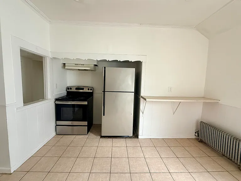 28 Brook St #2 — Photo 6